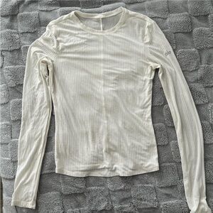 Small Alo long sleeve